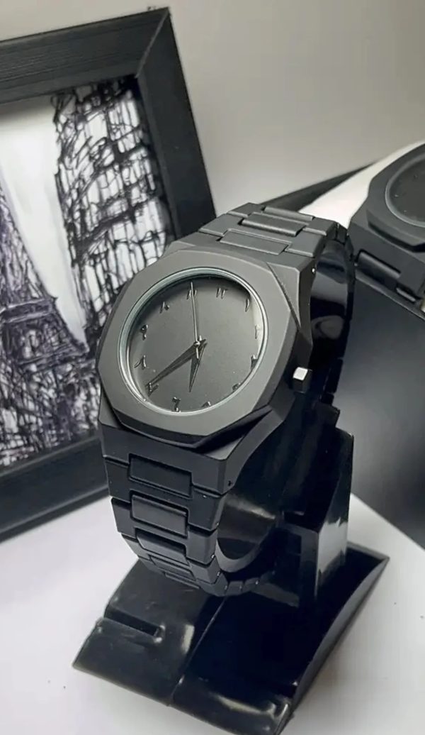 Black Arabic Aura Watch